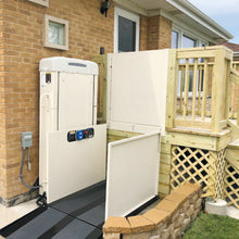 Load image into Gallery viewer, Harmar Highlander II Vertical Platform Lift